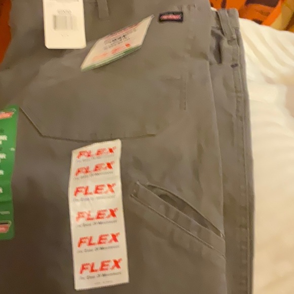 Dickies - Picture 3 of 5